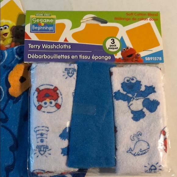 Sesame Street Cookie Monster Baby Set Bib & Cloths - Picture 3 of 6